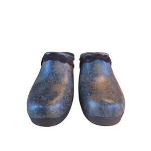 Crocs Floral Pattern Clogs Heel Brown Braided Accent Size 8W
